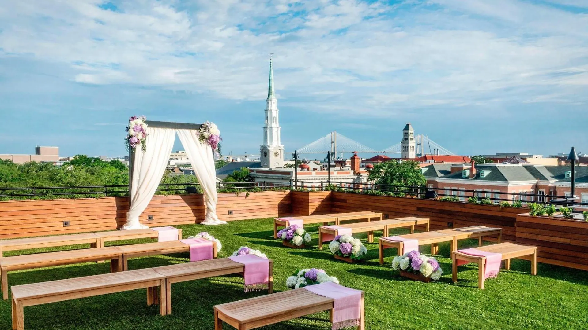 Perry Lane Hotel, A Luxury Collection Hotel, Savannah Hotel